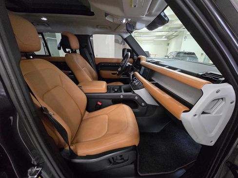 Used 2024 Land Rover Defender 110 S AWD/4WD image 12