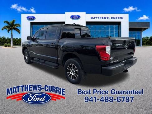 Used 2023 Nissan Titan SV AWD/4WD image 6