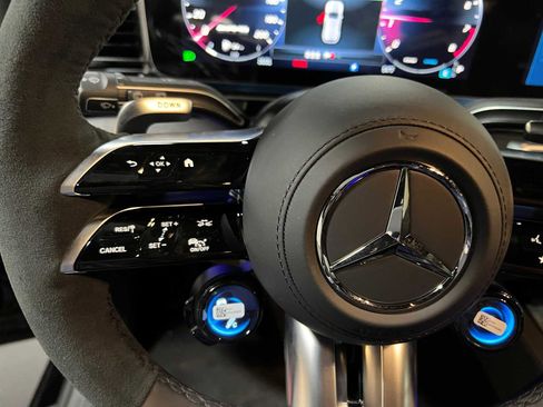 New 2026 Mercedes-Benz GLE 63 AMG S image 27