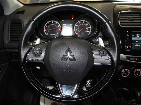 Used 2017 Mitsubishi Outlander Sport AWD image 16