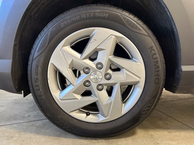 Used 2025 Hyundai Kona SE FWD image 10