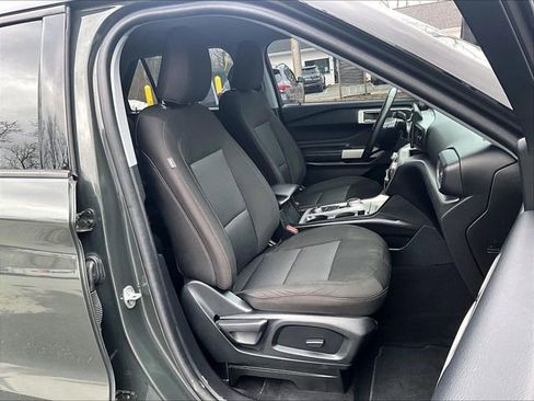 Used 2022 Ford Explorer XLT image 7