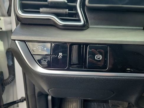 Used 2024 Kia Sportage X-Line w/ X-Line Premium Package image 25