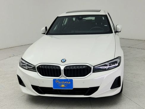 Used 2025 BMW 330i Sedan RWD image 2