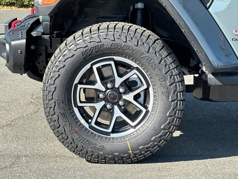 New 2026 Jeep Gladiator Rubicon image 25