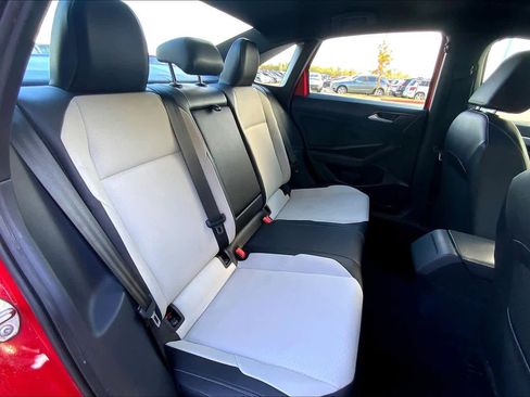 Used 2020 Volkswagen Jetta R-Line image 17
