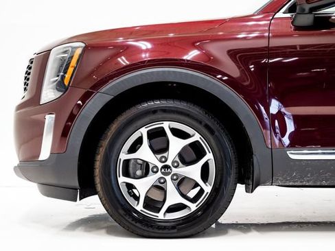 Used 2020 Kia Telluride EX AWD/4WD image 35
