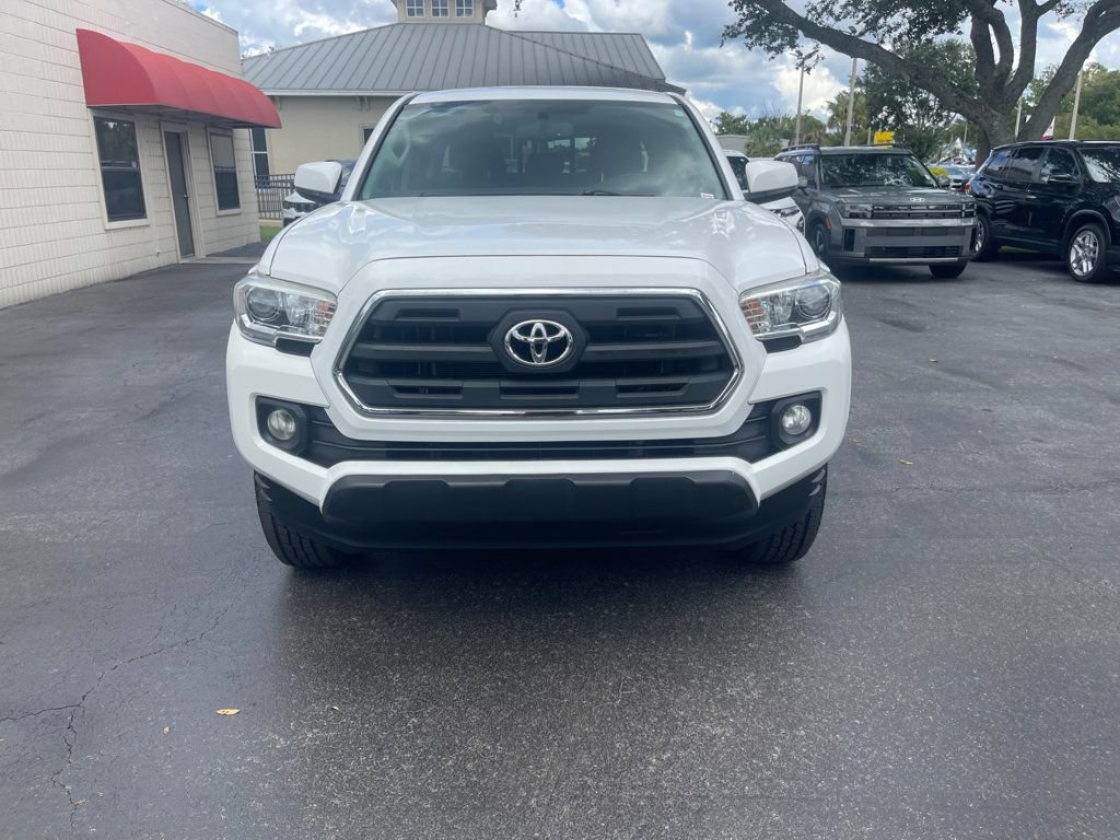 Used 2017 Toyota Tacoma SR5 w/ Tow Package RWD image 9