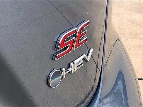 Certified 2025 Toyota Corolla SE w/ SE Premium Package image 10