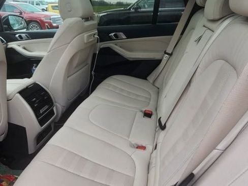 Used 2021 BMW X5 xDrive40i w/ Premium Package AWD/4WD image 8