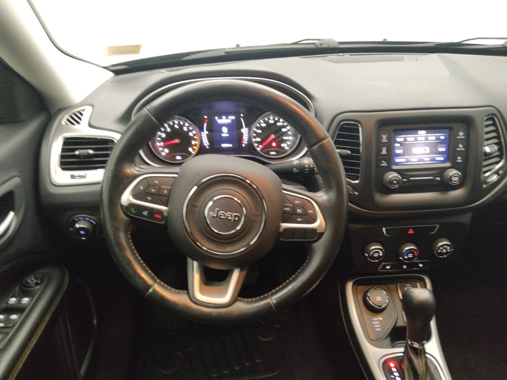 Used 2017 Jeep Compass Latitude w/ Cold Weather Group AWD/4WD image 22