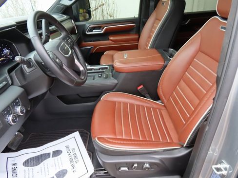 Used 2024 GMC Sierra 2500 Denali Ultimate image 39