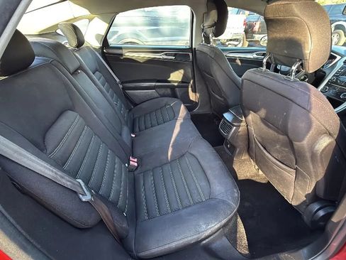 Used 2013 Ford Fusion SE FWD image 15
