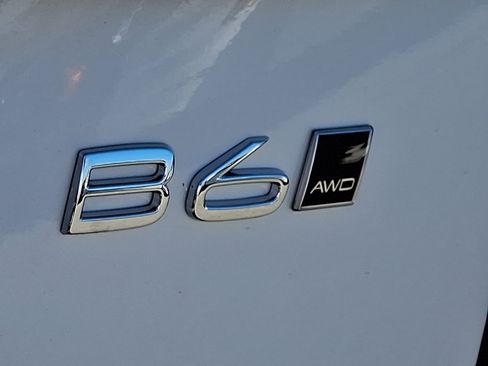 New 2026 Volvo XC90 B6 Plus w/ Protection Package Premier image 16