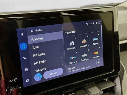 Used 2023 Toyota Corolla LE FWD image 15