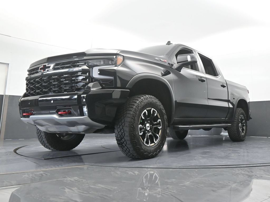 Used 2025 Chevrolet Silverado 1500 ZR2 w/ Technology Package AWD/4WD image 67