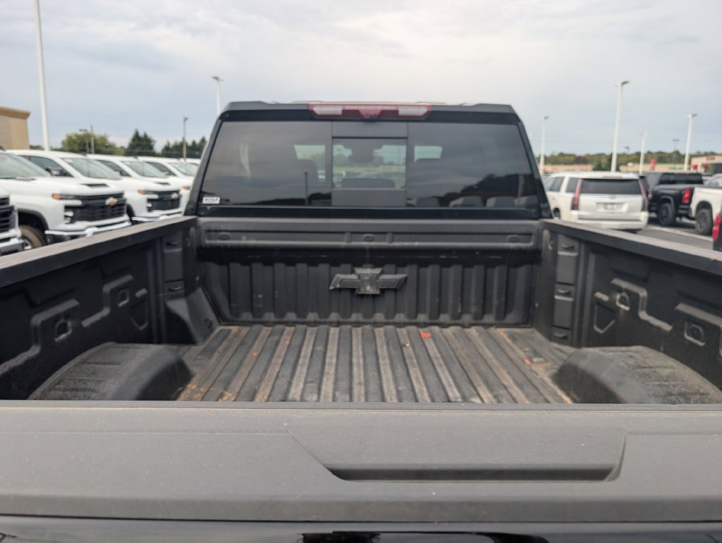 Used 2025 Chevrolet Silverado 3500 High Country w/ High Country Premium Package AWD/4WD image 10
