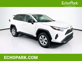Used 2025 Toyota RAV4 LE video 1