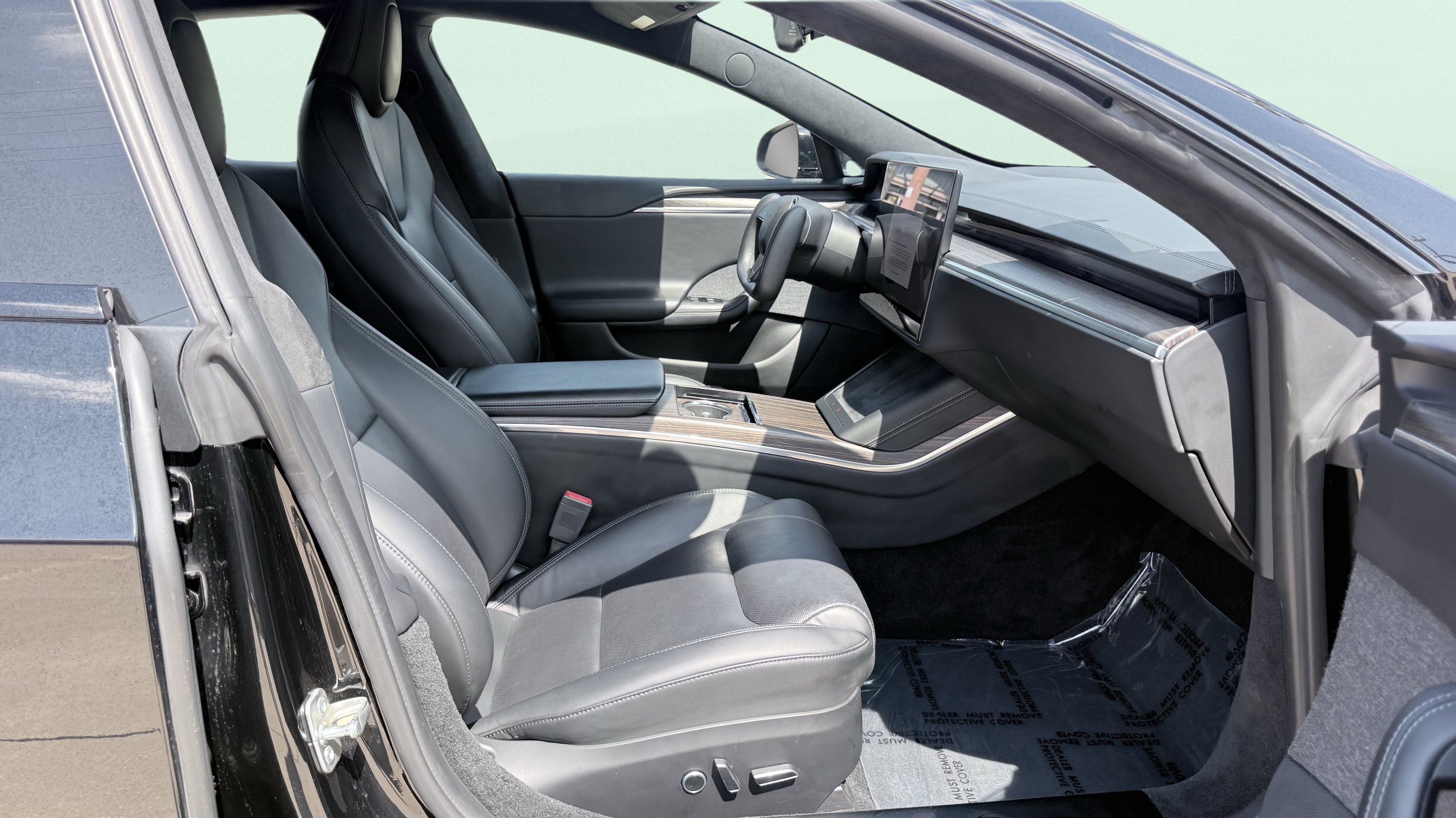 Used 2023 Tesla Model S AWD/4WD image 37