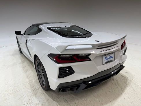 Used 2023 Chevrolet Corvette Stingray image 5