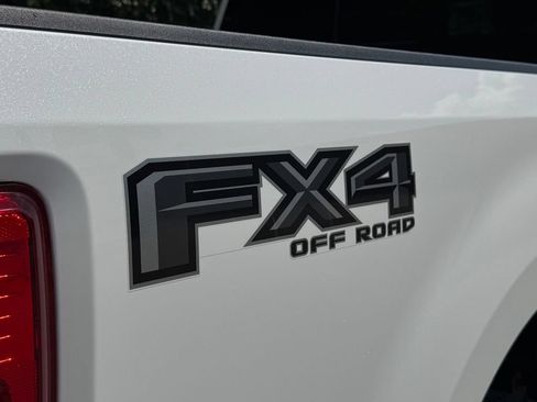 Used 2021 Ford F350 Lariat AWD/4WD image 8