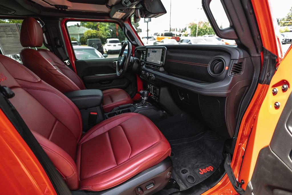 Used 2024 Jeep Wrangler Unlimited Rubicon 392 AWD/4WD image 31
