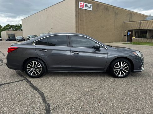 Used 2018 Subaru Legacy 2.5i Premium AWD/4WD image 11