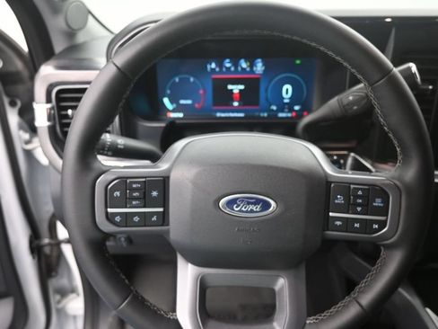 Used 2025 Ford F250 Lariat w/ Tremor Off-Road Package AWD/4WD image 29