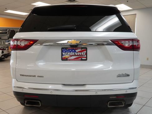 Used 2018 Chevrolet Traverse High Country AWD/4WD image 10