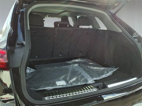 Used 2025 Audi Q5 Premium Plus w/ Premium Plus image 14