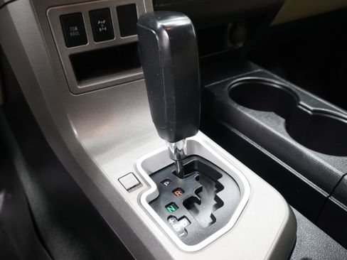 Used 2016 Toyota Sequoia SR5 image 23