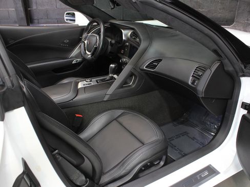 Used 2019 Chevrolet Corvette Stingray Coupe image 45