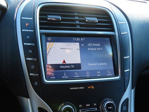 Used 2020 Lincoln Nautilus FWD w/ Equipment Group 101A image 32