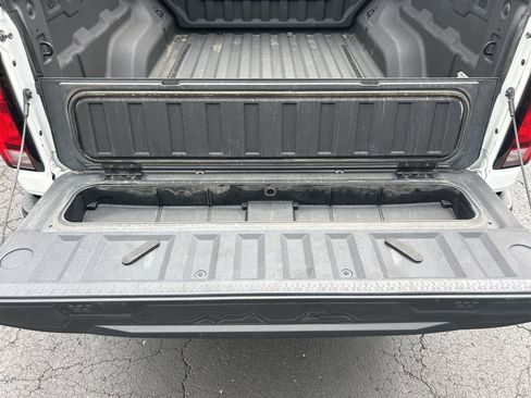 Used 2023 Chevrolet Colorado ZR2 w/ ZR2 Convenience Package III AWD/4WD image 48