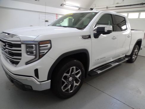 Certified 2024 GMC Sierra 1500 SLT w/ SLT Premium Package AWD/4WD image 20
