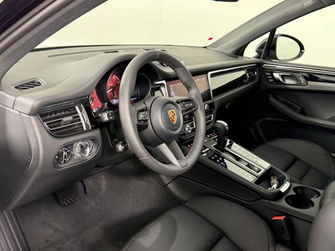 New 2026 Porsche Macan S image 4