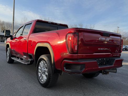 Certified 2022 GMC Sierra 3500 Denali image 7
