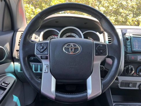 Used 2015 Toyota Tacoma PreRunner w/ SR5 Package RWD image 23