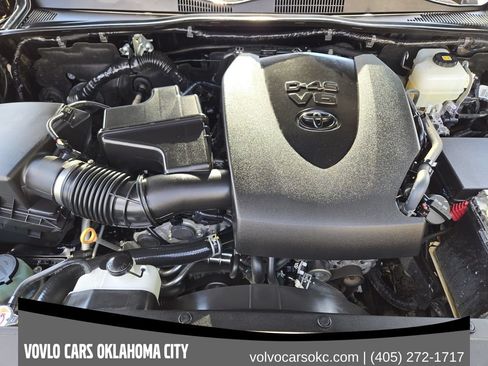 Used 2020 Toyota Tacoma TRD Pro AWD/4WD image 25