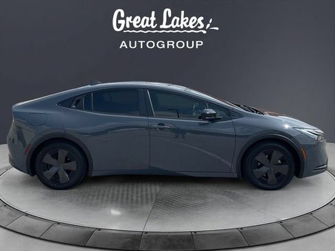 Used 2023 Toyota Prius Prime FWD image 6