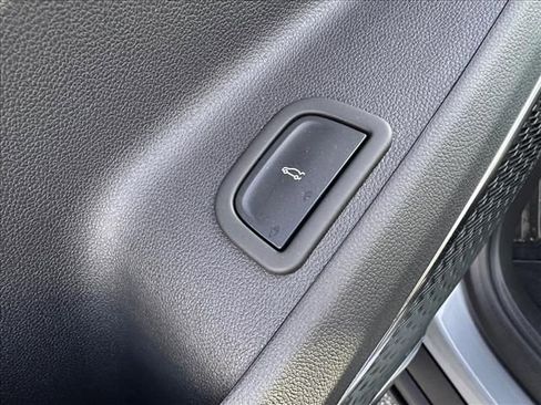 Used 2026 Buick Enclave Preferred w/ Power Package image 25