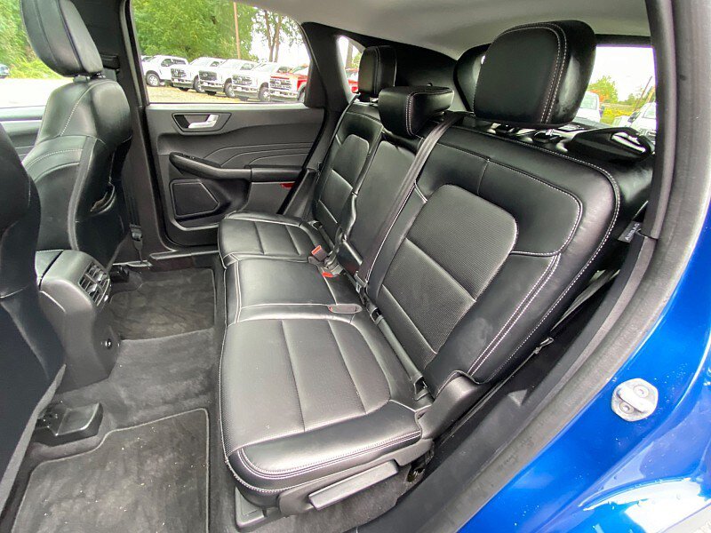 Used 2023 Ford Escape Platinum w/ Class II Trailer Tow Package AWD/4WD image 34