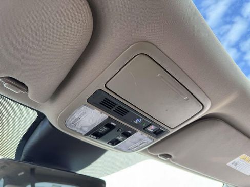 Used 2023 Honda Odyssey Elite image 51