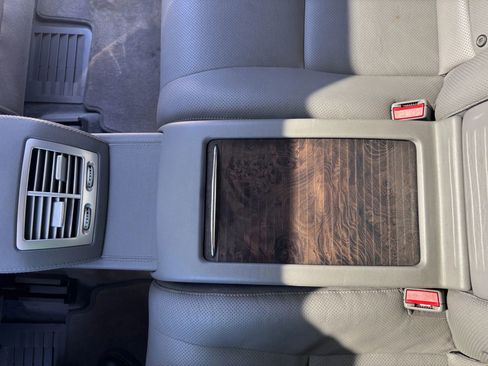 Used 2007 Mercedes-Benz CL 550 w/ P2 Premium Pkg II image 24