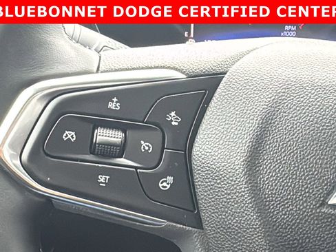 Used 2025 Chevrolet Trax ACTIV w/ Sunroof Package image 23