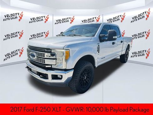 Used 2017 Ford F250 XLT AWD/4WD image 7