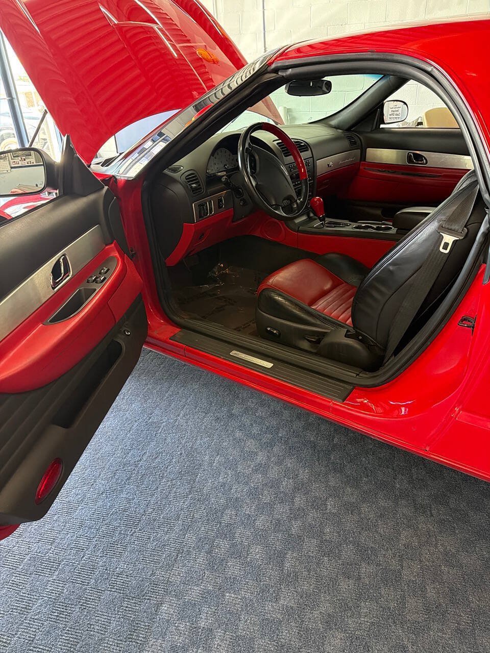 Used 2002 Ford Thunderbird RWD image 9