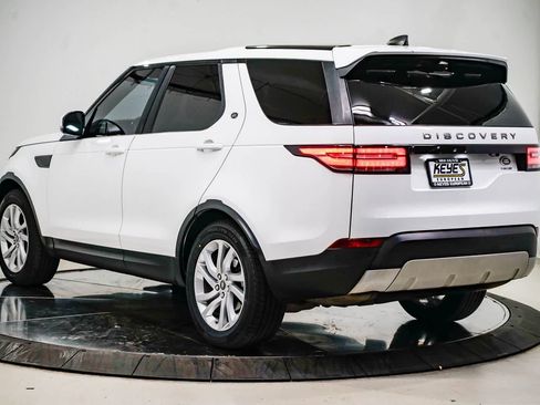 Used 2018 Land Rover Discovery HSE AWD/4WD image 2