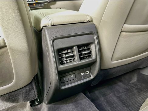 Used 2021 Cadillac XT4 Premium Luxury FWD image 24