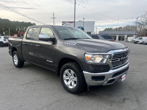 Used 2024 RAM 1500 Laramie image 22